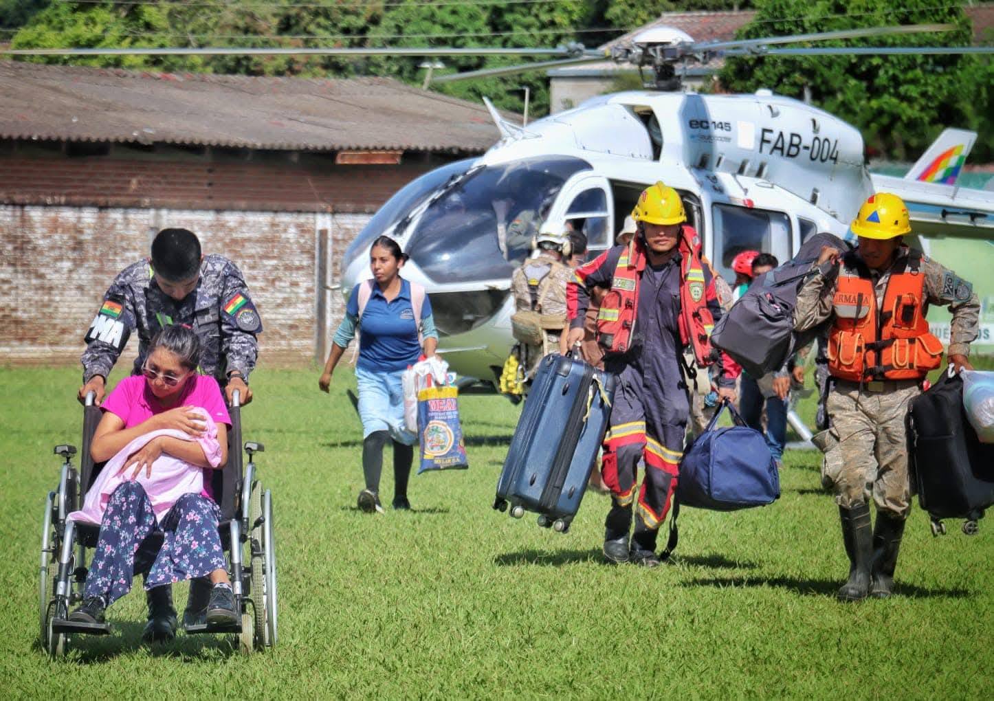 Fuerzas Armadas y entidades de respuesta evacúan 1.016 personas en El Torno y La Guardia tras desborde de quebrada Espejo; reportan 20 fallecidos y 22 desaparecidos