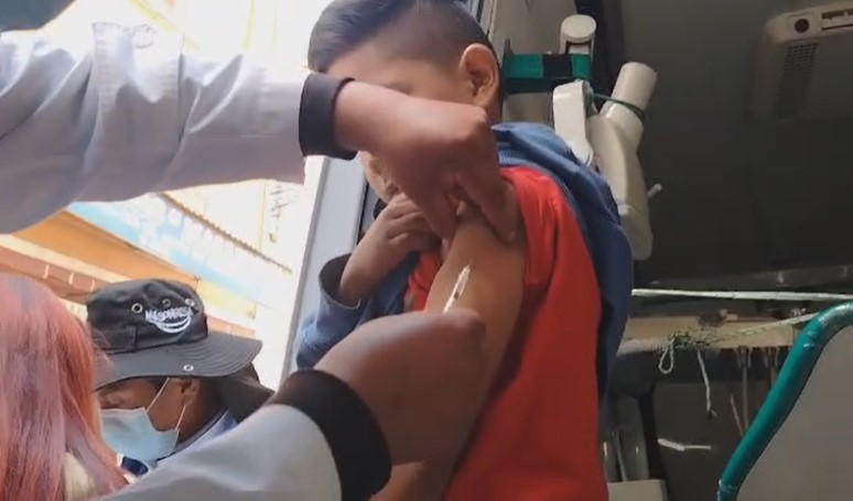 Ministerio de Salud impulsa campaña para alcanzar 95 % de cobertura en vacunación contra el sarampión y evitar brotes