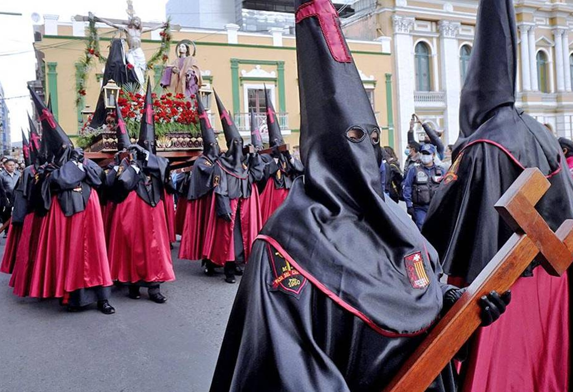DEVOCIÓN Y TRADICIÓN: LA PAZ VIVE EL VIERNES SANTO CON PROCESIÓN SOLEMNE