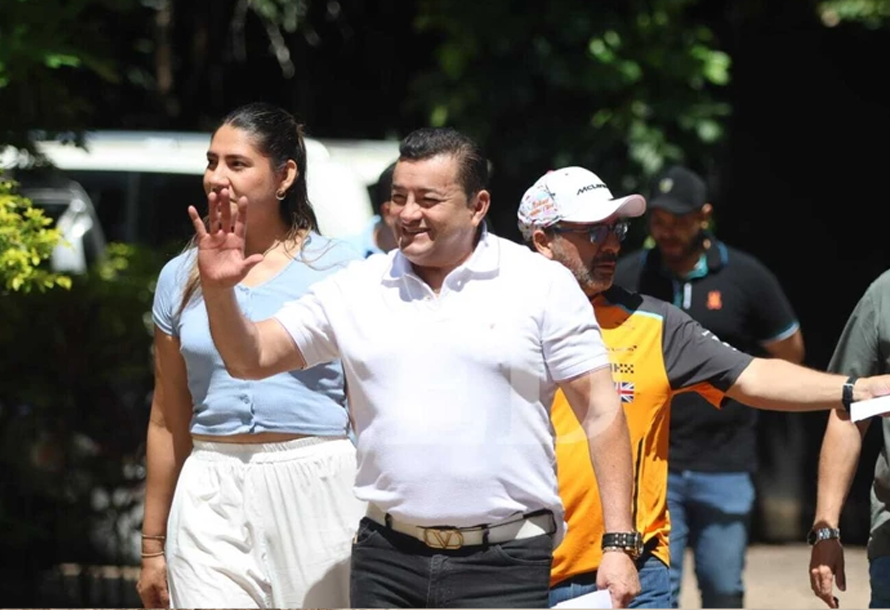 EL ALCALDE FERNÁNDEZ REAPARECE DESPUÉS DE SU SALIDA DE PALMASOLA.